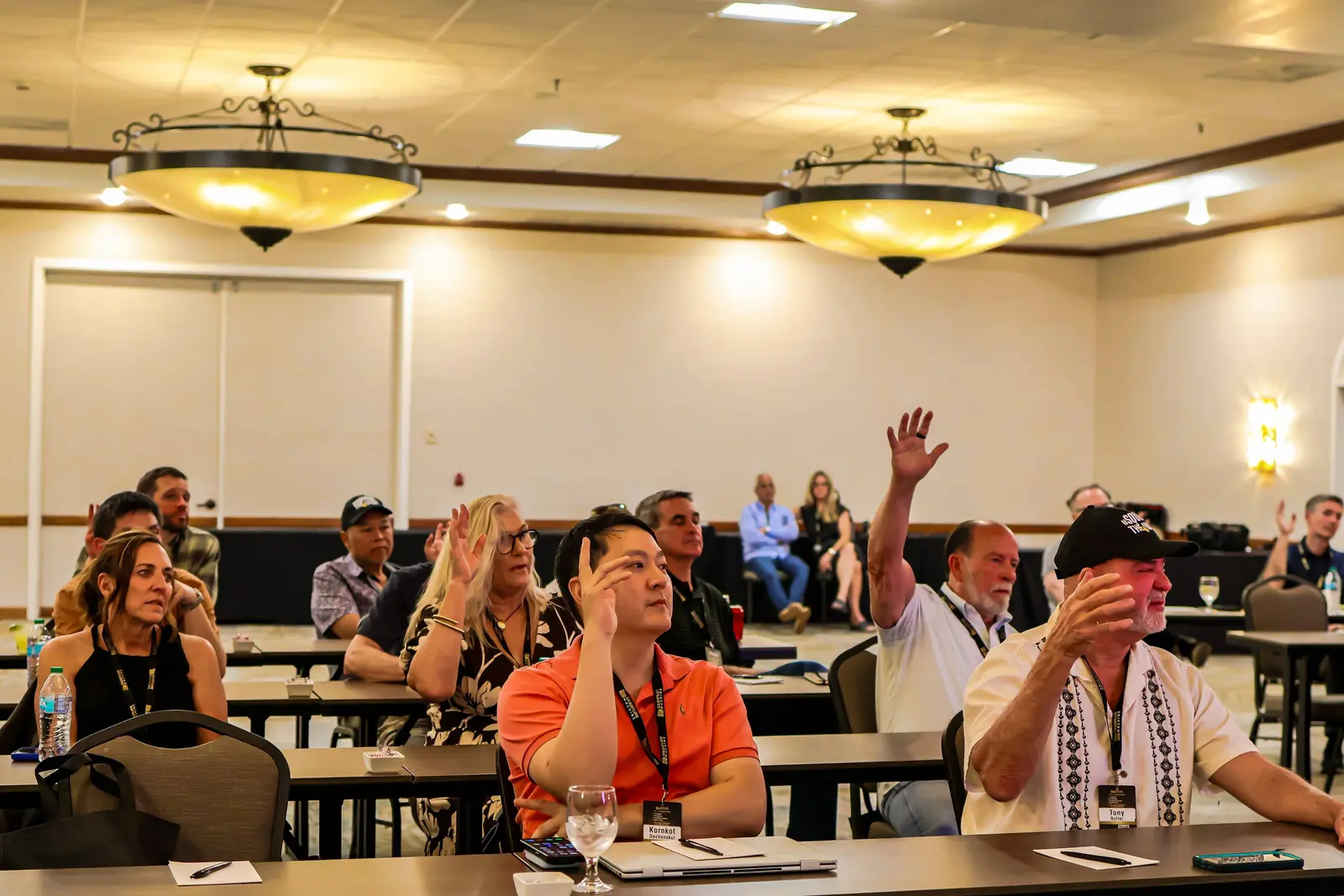 Phoenix attendees engaging with Mark during a live session