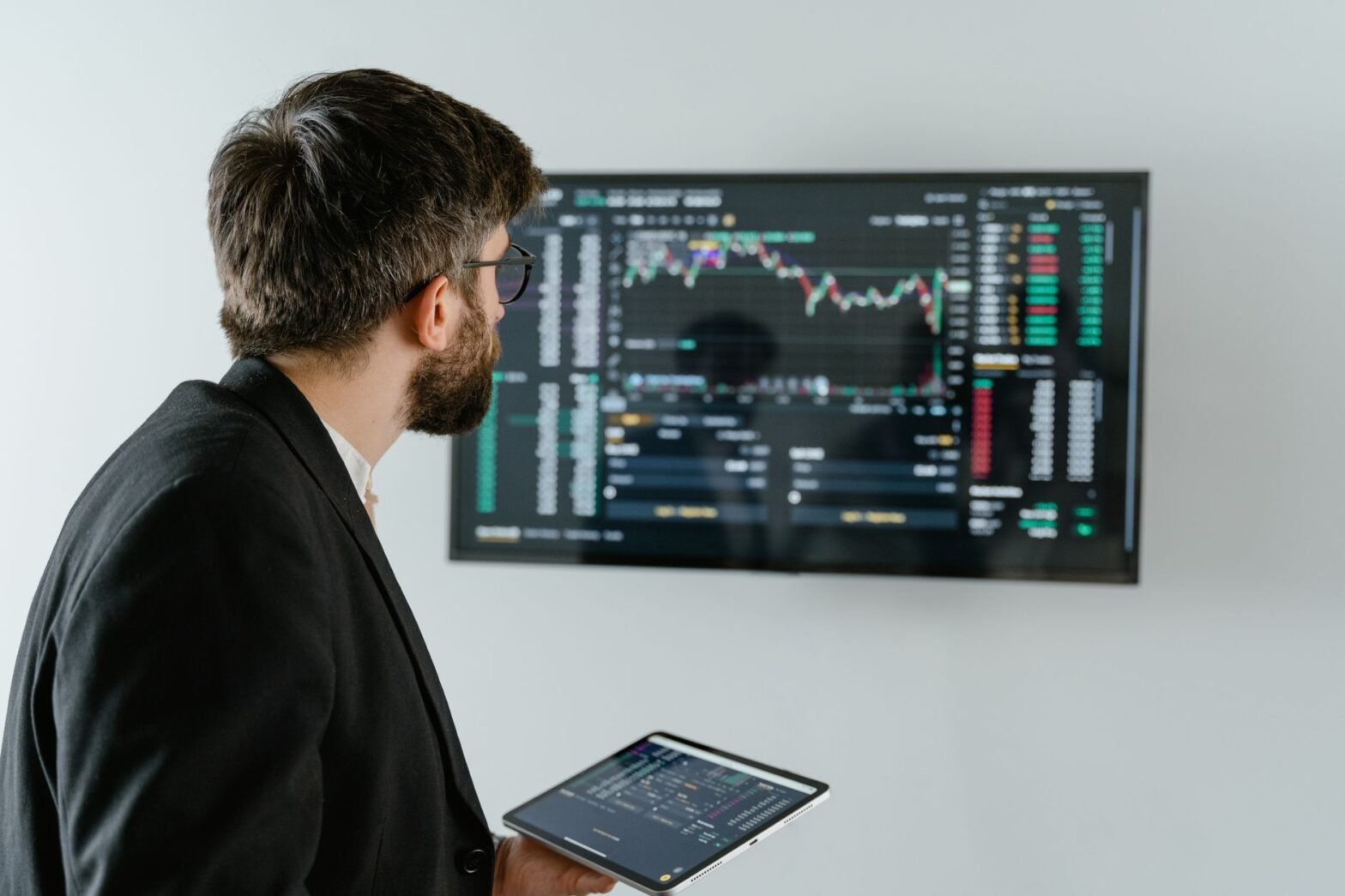 Covered Call Automated Trading With Python And Broker Api - editorial photograph