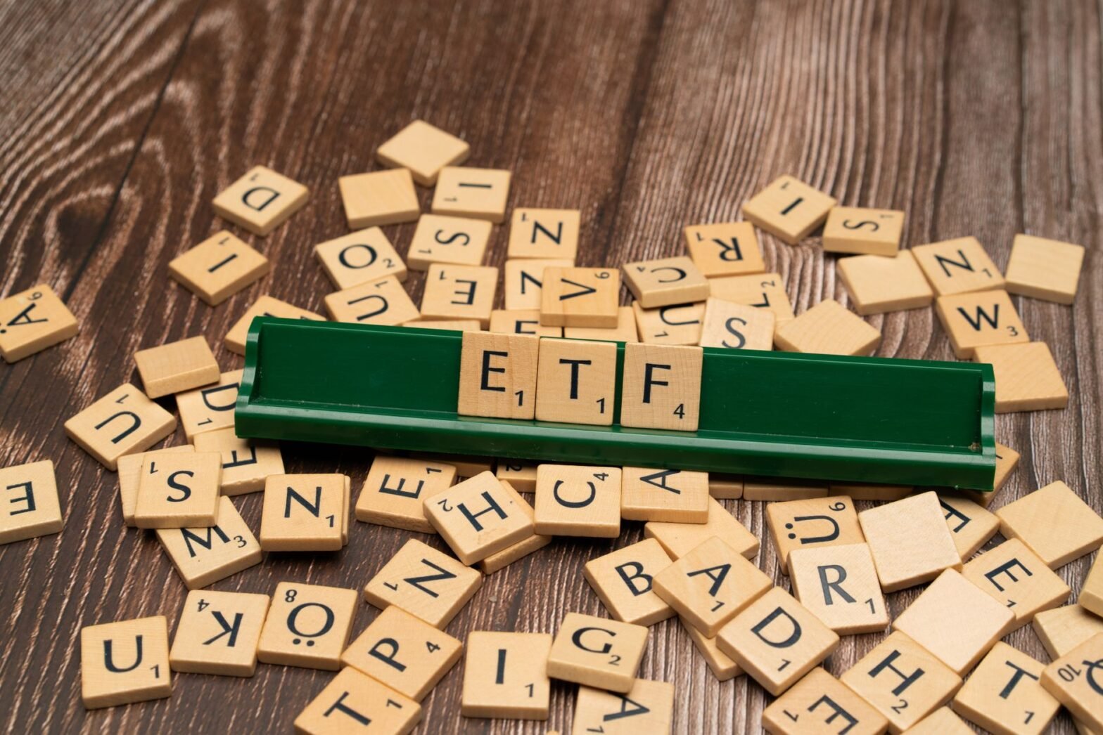 Covered Call On Volatility Etfs Xiv Alternative Post Shutdown - editorial photograph